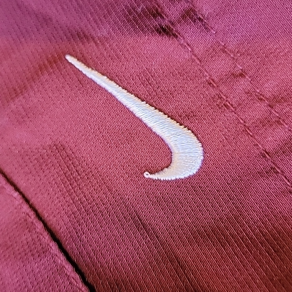 NIKE Minnesota Golden Gophers Team Gear 1/4 Zip Pullover - Picture 4 of 6